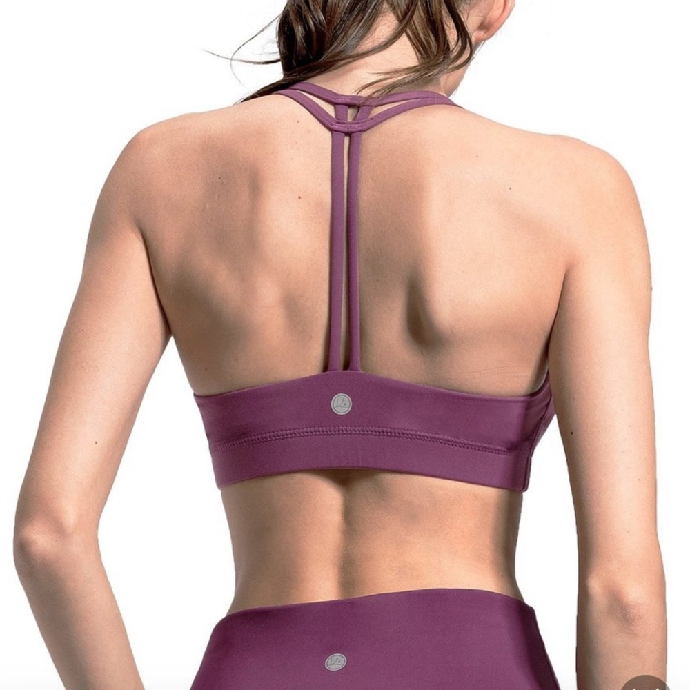Queenie Ke Double-T Back Yoga Sports Bra